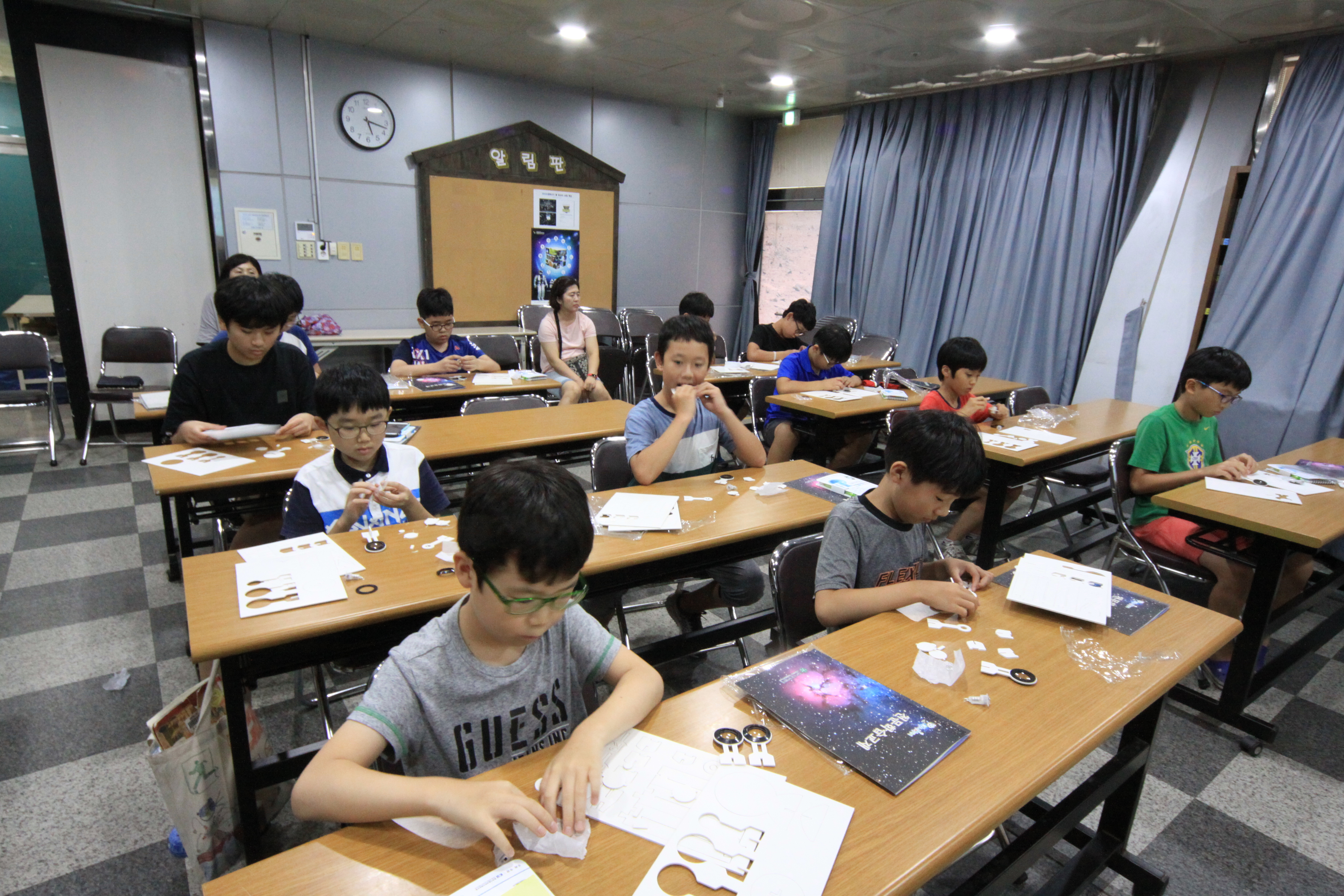 [대전시민천문대] 우주를 보는 눈 천체망원경 08월 17일 활동사진 썸네일 이미지