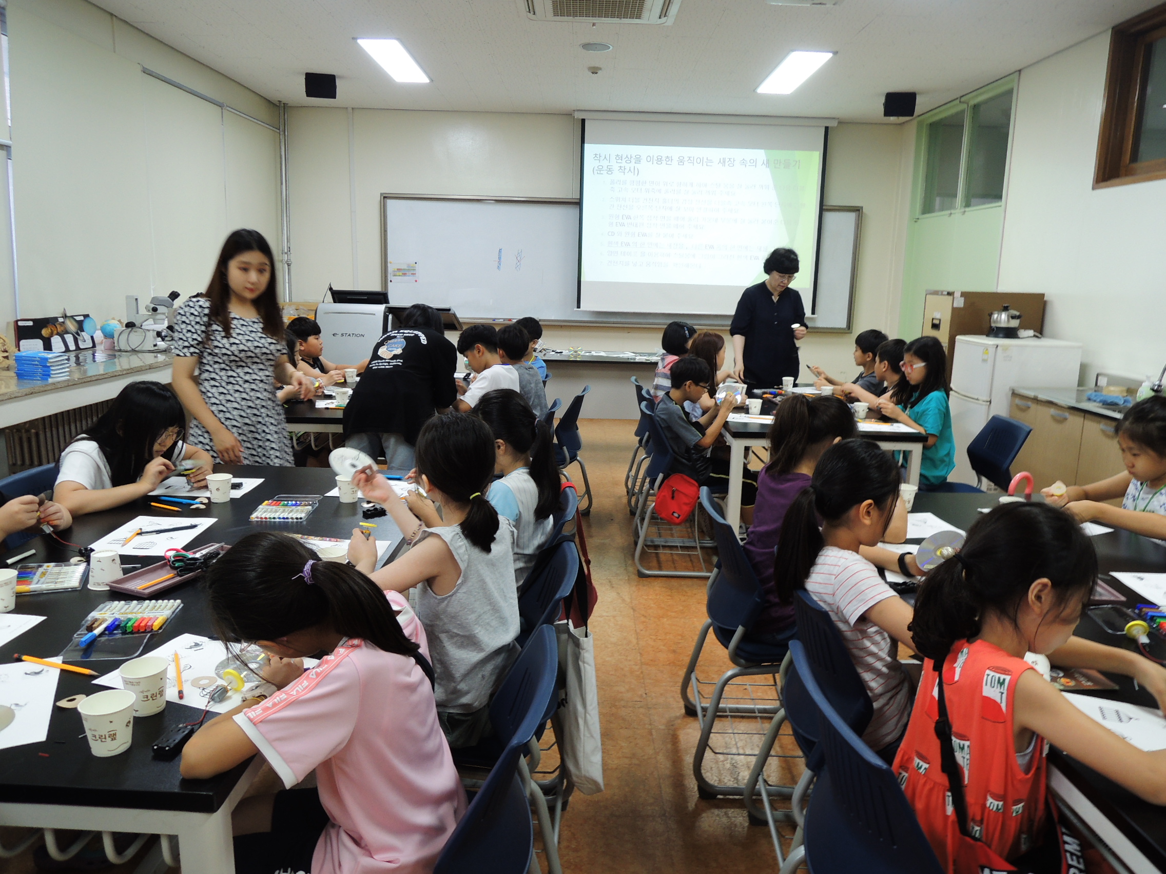 [충남대학교 자연사박물관] 움직이는 새장 속의 새 07월 26일 활동사진 썸네일 이미지