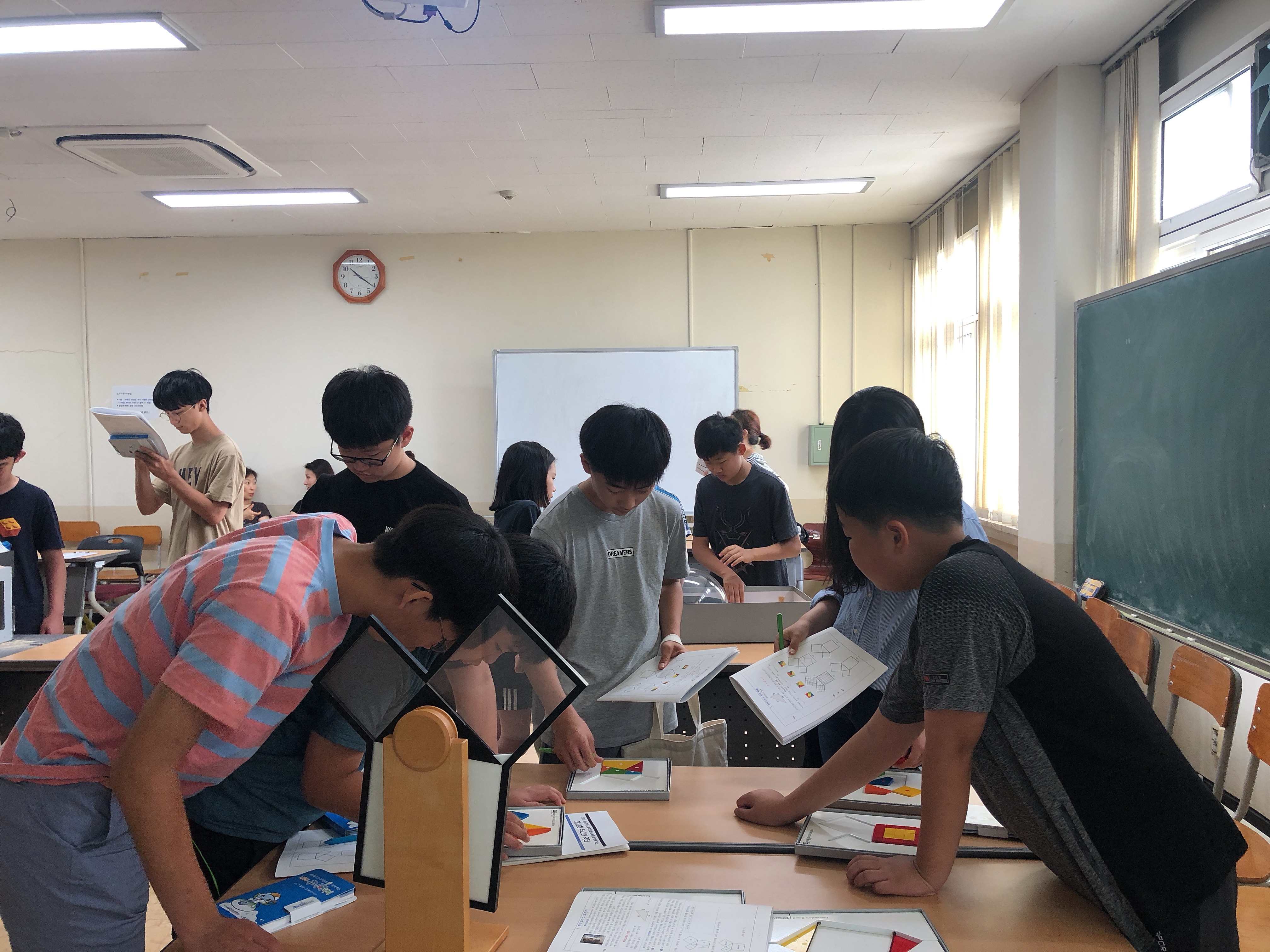 [충남대학교 과학영재교육원] 평면도형 탐구 08월 08일 활동사진 썸네일 이미지