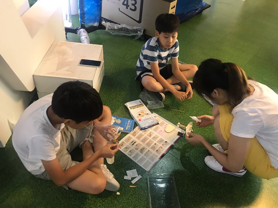 [한국에너지기술연구원] 빛으로 에너지를 만들어요(태양광비행기 만들기) 07월 31일 활동사진 썸네일 이미지